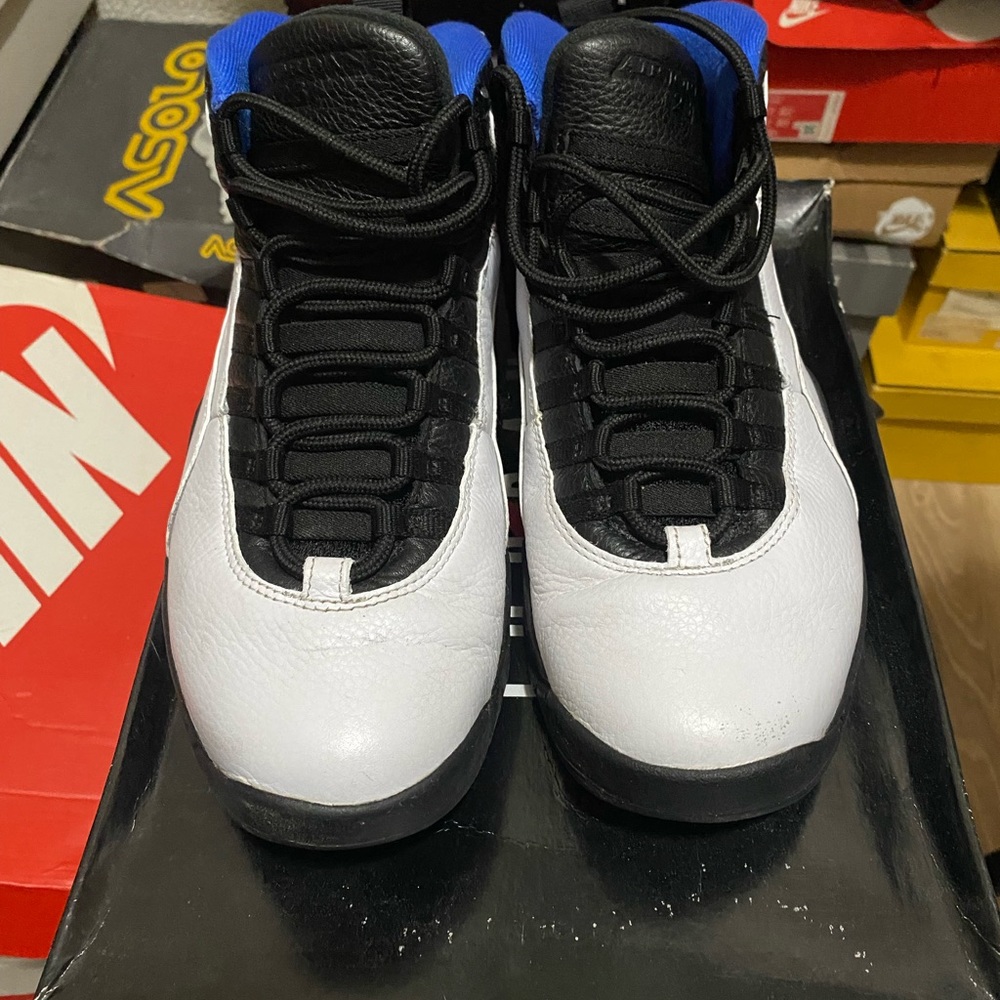 AIR JORDAN